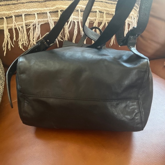 FRYE 🖤 Black top grain leather BACKPACK - Picture 3 of 12